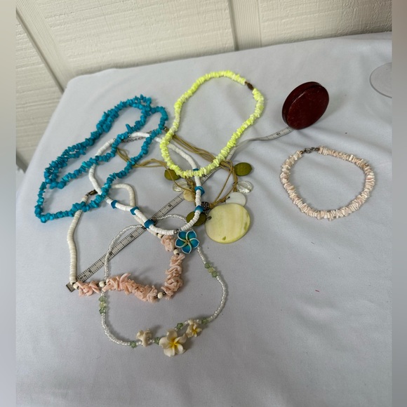 Group of 6 beach theme necklaces - Picture 2 of 8